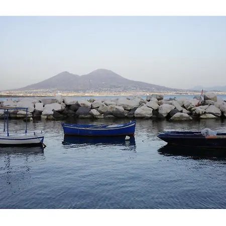 In Chiaja, 3* Neapel